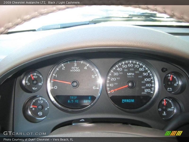 Black / Light Cashmere 2009 Chevrolet Avalanche LTZ