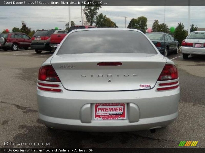 Bright Silver Metallic / Dark Slate Gray 2004 Dodge Stratus SE Sedan