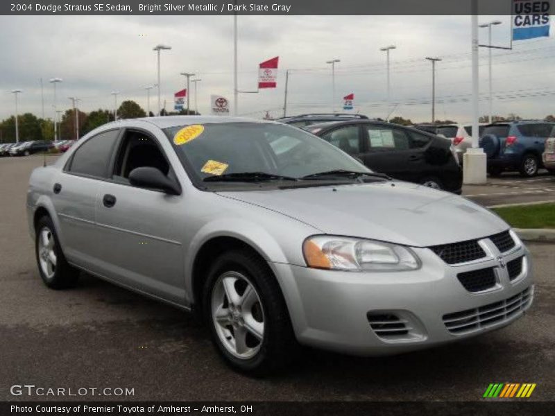 Bright Silver Metallic / Dark Slate Gray 2004 Dodge Stratus SE Sedan