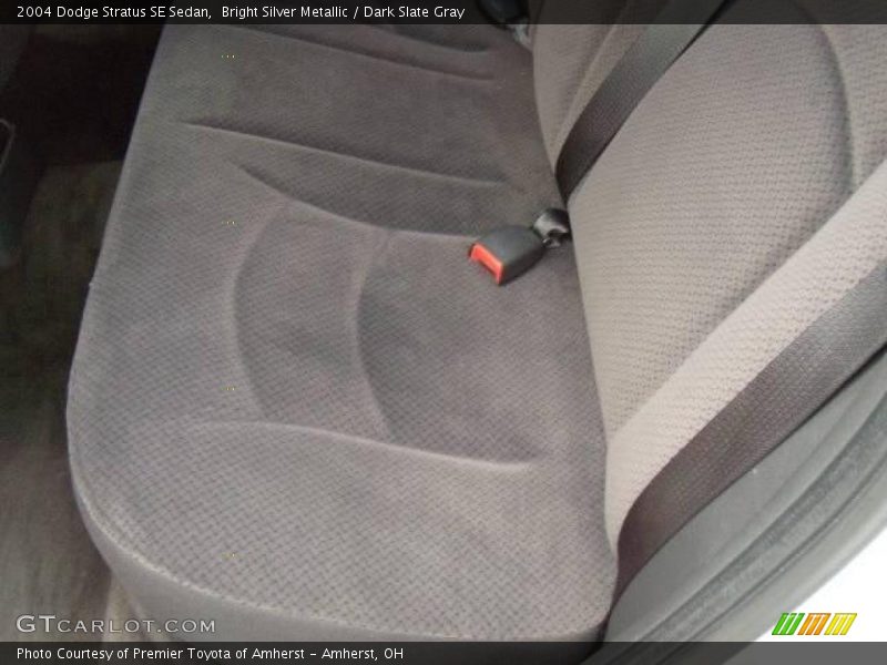 Bright Silver Metallic / Dark Slate Gray 2004 Dodge Stratus SE Sedan