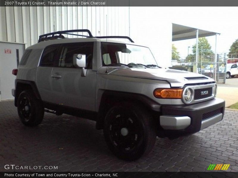 Titanium Metallic / Dark Charcoal 2007 Toyota FJ Cruiser