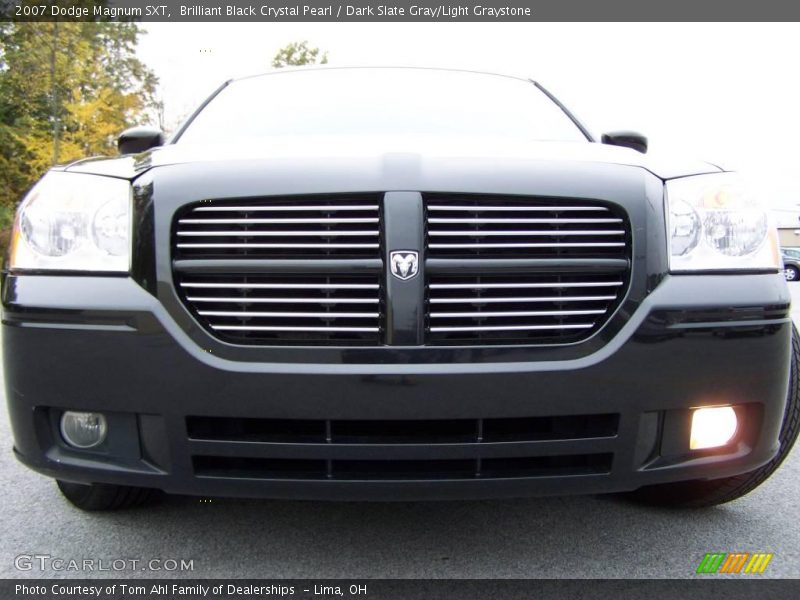 Brilliant Black Crystal Pearl / Dark Slate Gray/Light Graystone 2007 Dodge Magnum SXT