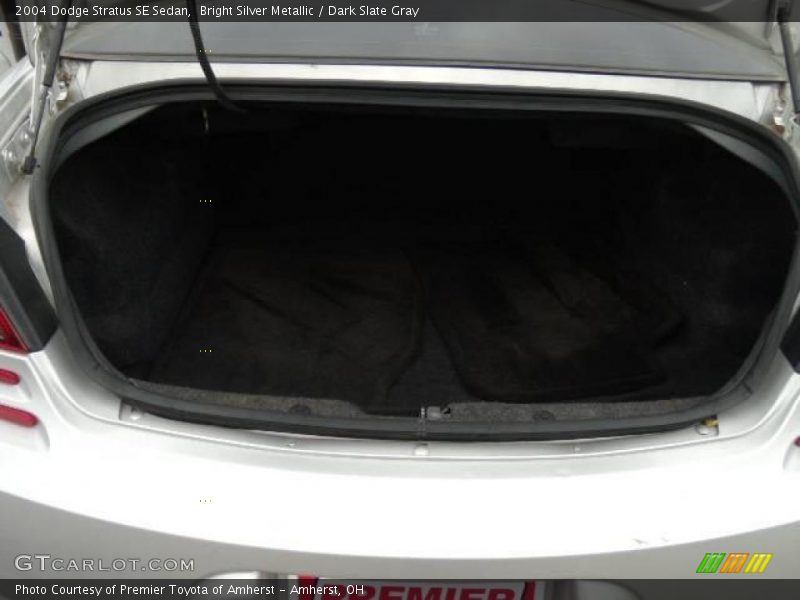 Bright Silver Metallic / Dark Slate Gray 2004 Dodge Stratus SE Sedan