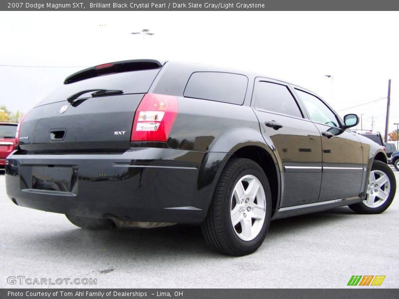 Brilliant Black Crystal Pearl / Dark Slate Gray/Light Graystone 2007 Dodge Magnum SXT