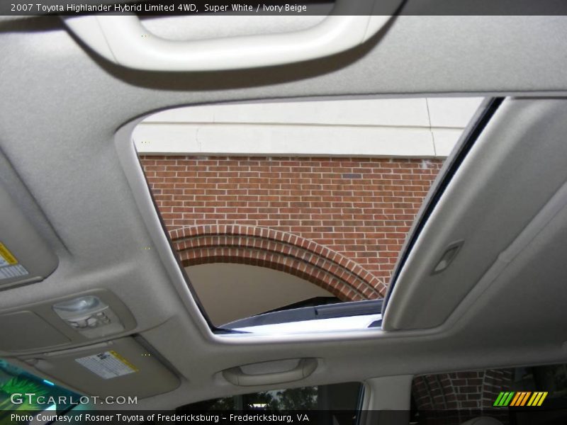 Super White / Ivory Beige 2007 Toyota Highlander Hybrid Limited 4WD