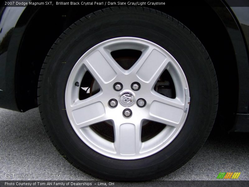 Brilliant Black Crystal Pearl / Dark Slate Gray/Light Graystone 2007 Dodge Magnum SXT