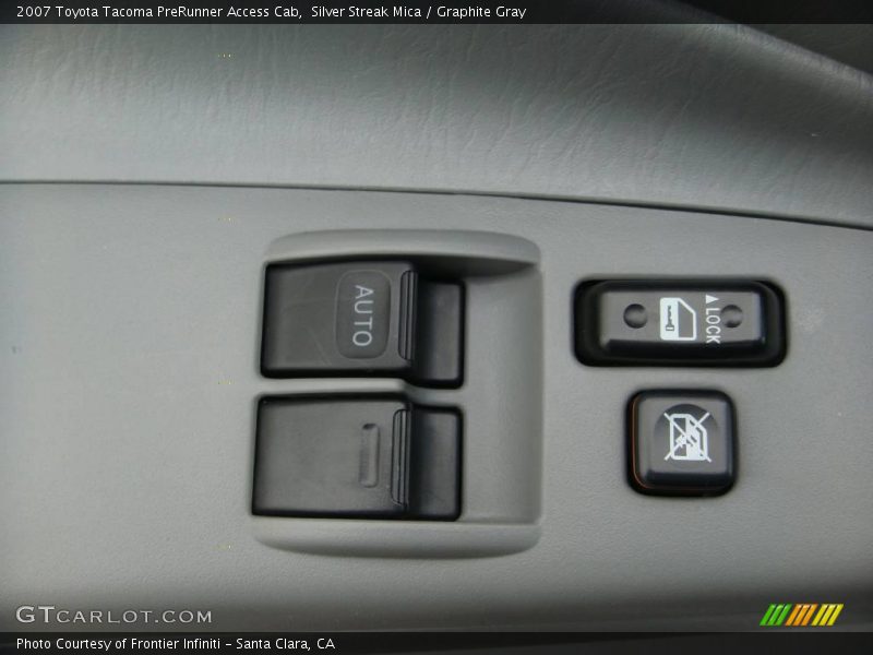 Silver Streak Mica / Graphite Gray 2007 Toyota Tacoma PreRunner Access Cab