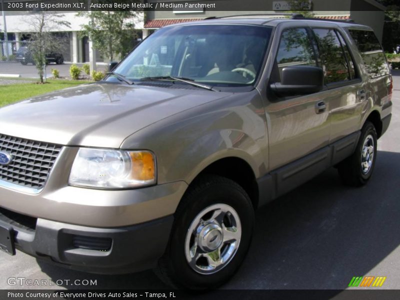 Arizona Beige Metallic / Medium Parchment 2003 Ford Expedition XLT