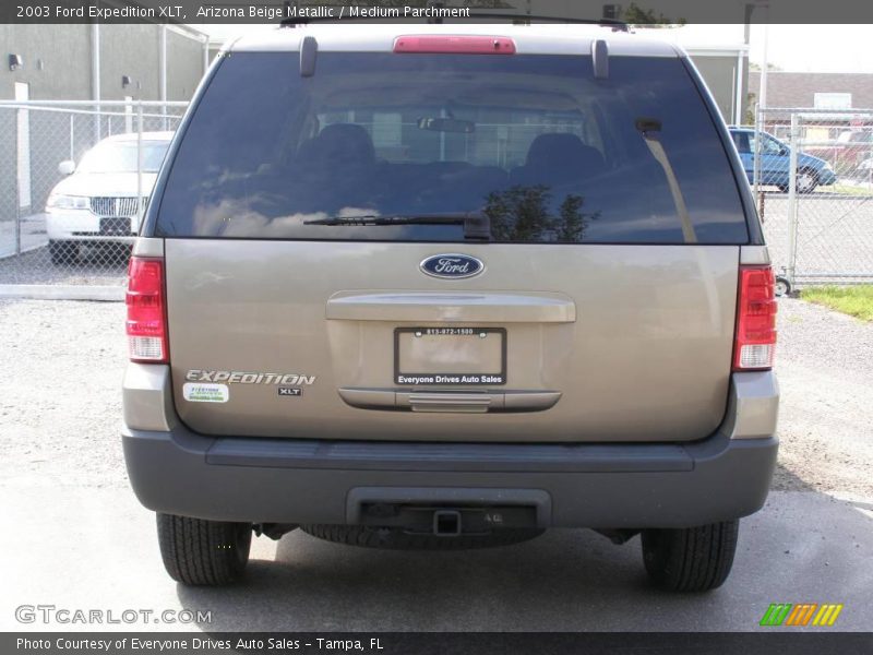 Arizona Beige Metallic / Medium Parchment 2003 Ford Expedition XLT