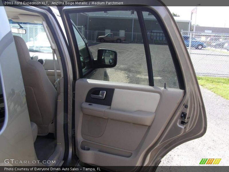 Arizona Beige Metallic / Medium Parchment 2003 Ford Expedition XLT