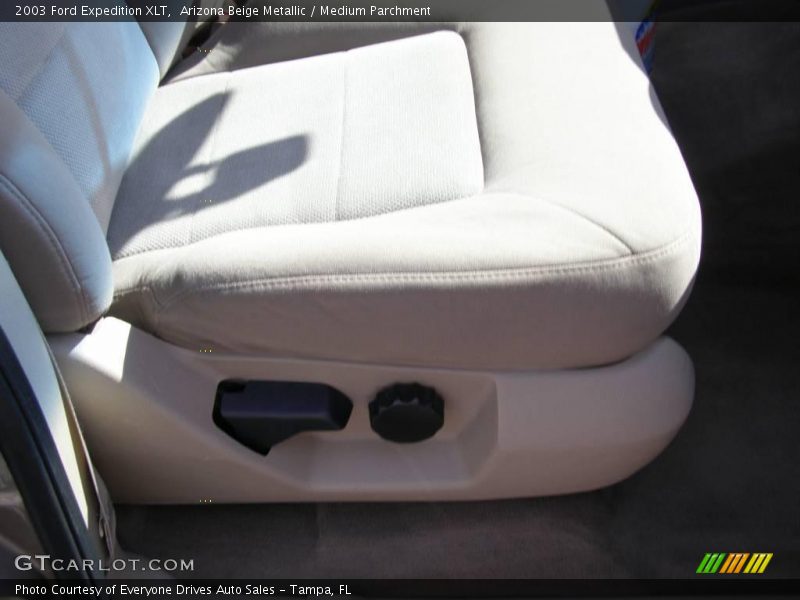 Arizona Beige Metallic / Medium Parchment 2003 Ford Expedition XLT
