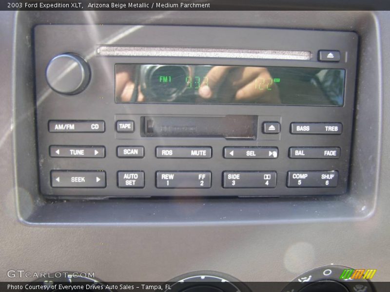 Arizona Beige Metallic / Medium Parchment 2003 Ford Expedition XLT
