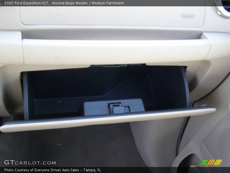 Arizona Beige Metallic / Medium Parchment 2003 Ford Expedition XLT