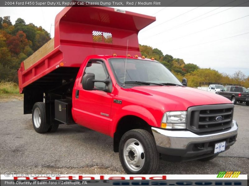 Red / Medium Flint 2004 Ford F450 Super Duty XL Regular Cab Chassis Dump Truck