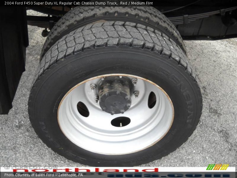 Red / Medium Flint 2004 Ford F450 Super Duty XL Regular Cab Chassis Dump Truck