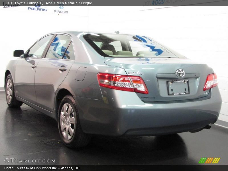Aloe Green Metallic / Bisque 2010 Toyota Camry LE