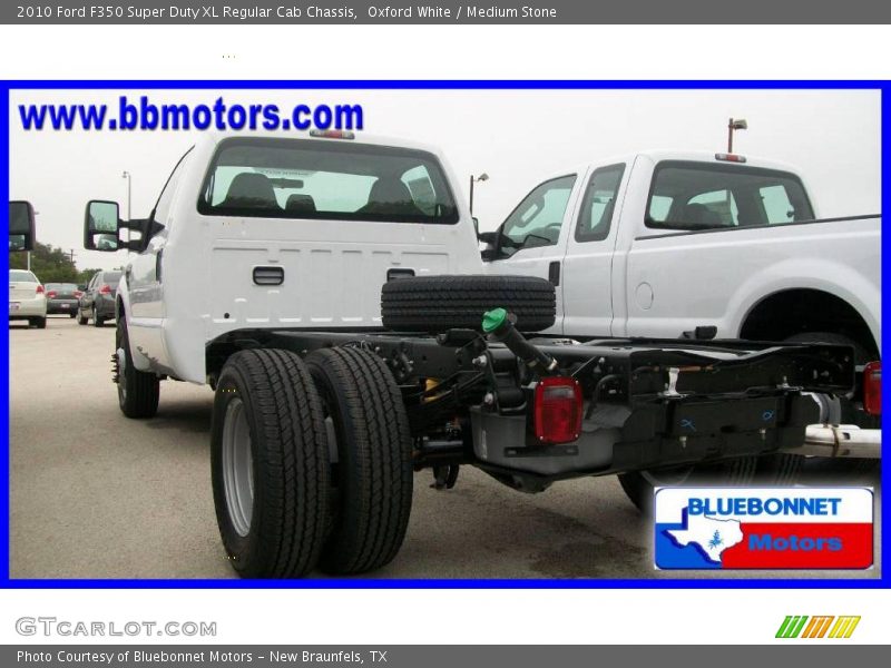 Oxford White / Medium Stone 2010 Ford F350 Super Duty XL Regular Cab Chassis