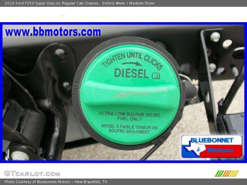 Oxford White / Medium Stone 2010 Ford F350 Super Duty XL Regular Cab Chassis