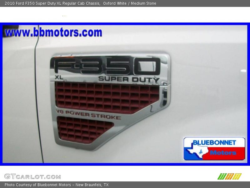 Oxford White / Medium Stone 2010 Ford F350 Super Duty XL Regular Cab Chassis