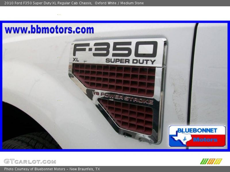 Oxford White / Medium Stone 2010 Ford F350 Super Duty XL Regular Cab Chassis