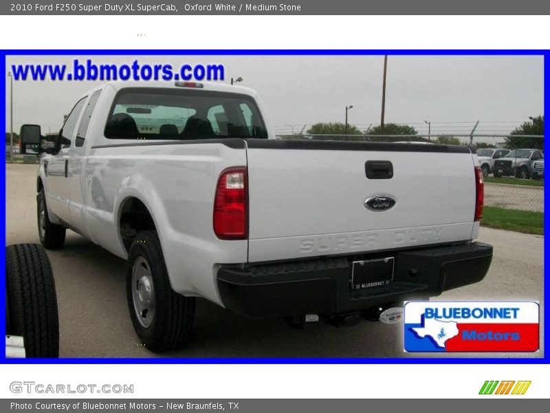Oxford White / Medium Stone 2010 Ford F250 Super Duty XL SuperCab