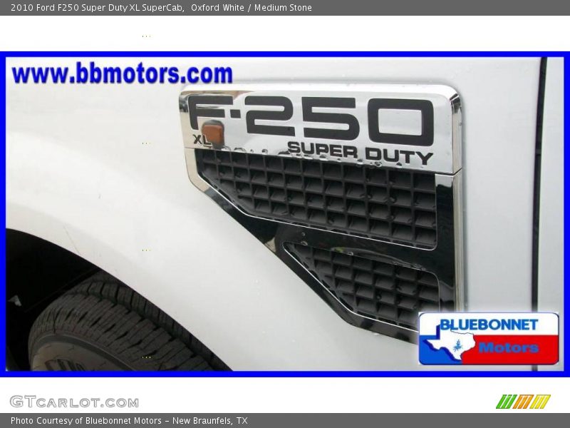 Oxford White / Medium Stone 2010 Ford F250 Super Duty XL SuperCab