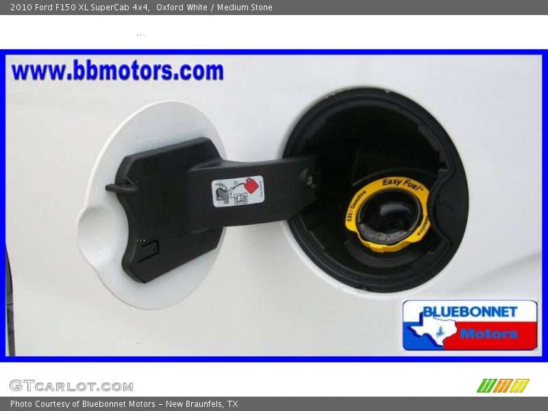 Oxford White / Medium Stone 2010 Ford F150 XL SuperCab 4x4