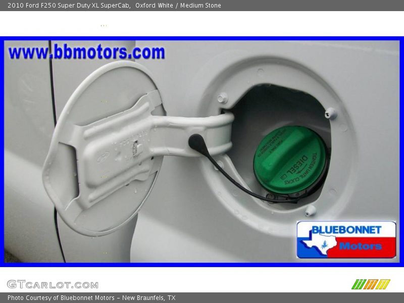 Oxford White / Medium Stone 2010 Ford F250 Super Duty XL SuperCab