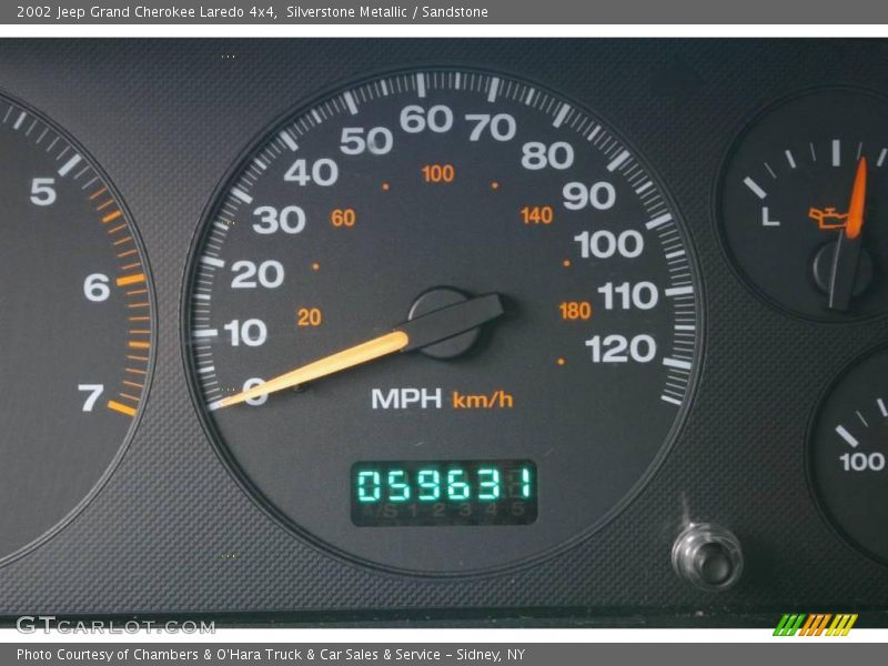 Silverstone Metallic / Sandstone 2002 Jeep Grand Cherokee Laredo 4x4