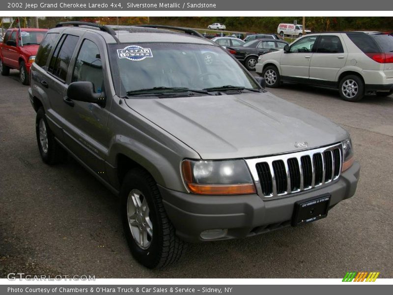 Silverstone Metallic / Sandstone 2002 Jeep Grand Cherokee Laredo 4x4