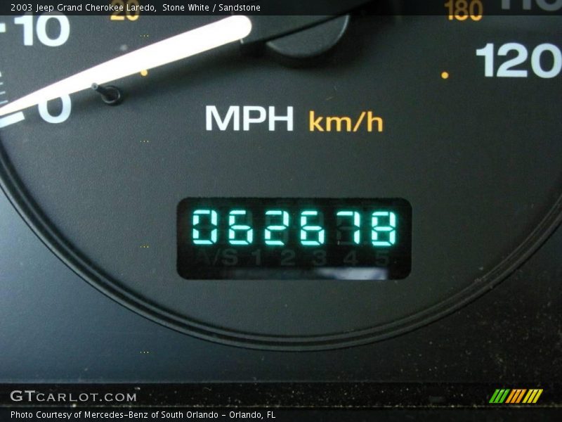 Stone White / Sandstone 2003 Jeep Grand Cherokee Laredo