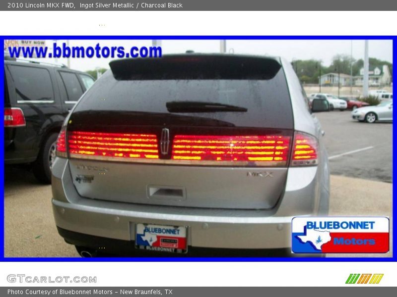 Ingot Silver Metallic / Charcoal Black 2010 Lincoln MKX FWD