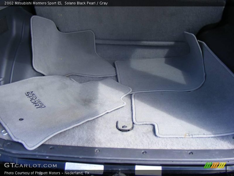 Solano Black Pearl / Gray 2002 Mitsubishi Montero Sport ES