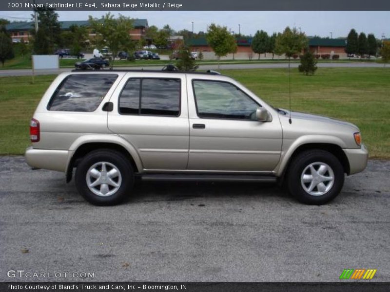 Sahara Beige Metallic / Beige 2001 Nissan Pathfinder LE 4x4