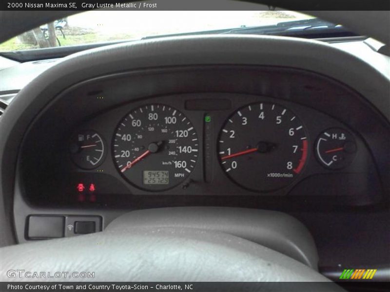 Gray Lustre Metallic / Frost 2000 Nissan Maxima SE