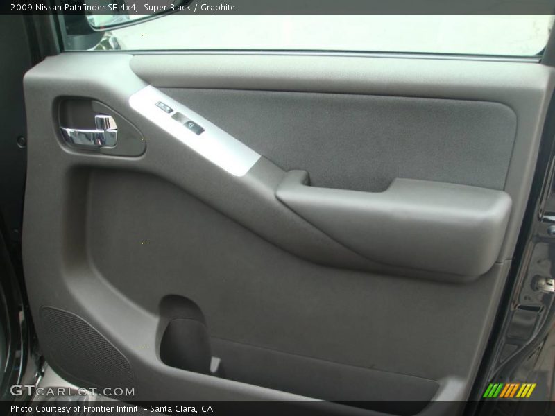 Super Black / Graphite 2009 Nissan Pathfinder SE 4x4