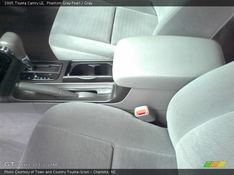 Phantom Gray Pearl / Gray 2005 Toyota Camry LE