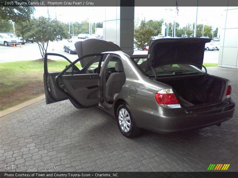 Phantom Gray Pearl / Gray 2005 Toyota Camry LE