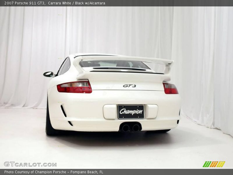 Carrara White / Black w/Alcantara 2007 Porsche 911 GT3