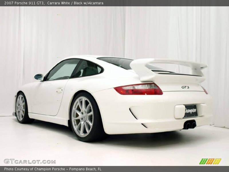 Carrara White / Black w/Alcantara 2007 Porsche 911 GT3
