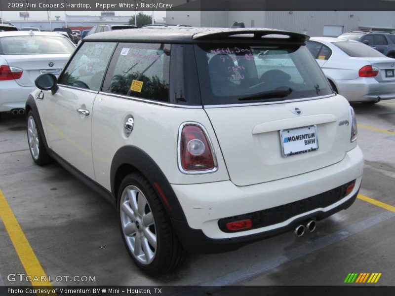 Pepper White / Black/Grey 2009 Mini Cooper S Hardtop