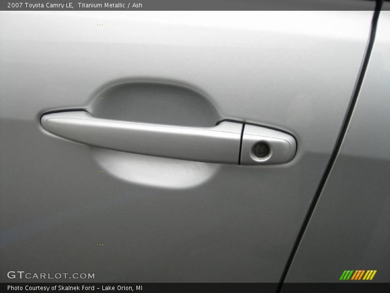 Titanium Metallic / Ash 2007 Toyota Camry LE