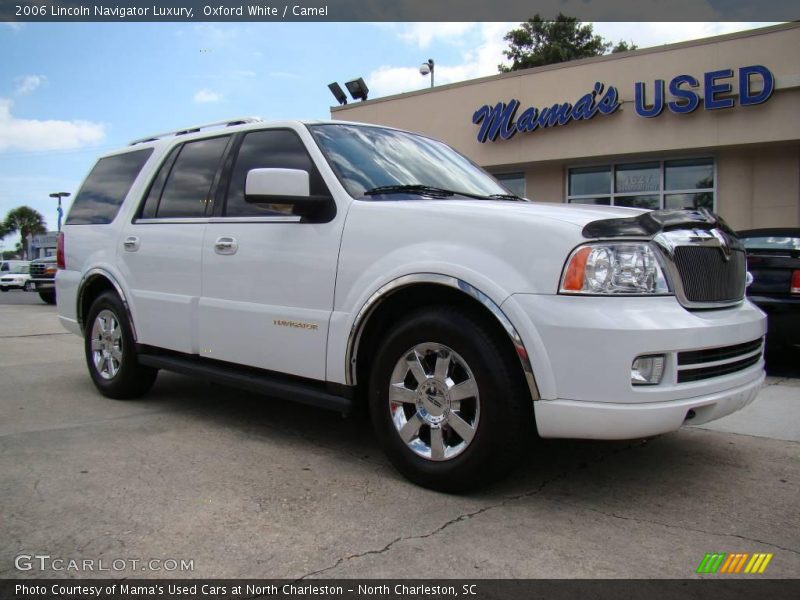 Oxford White / Camel 2006 Lincoln Navigator Luxury