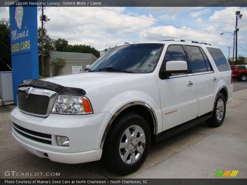 Oxford White / Camel 2006 Lincoln Navigator Luxury