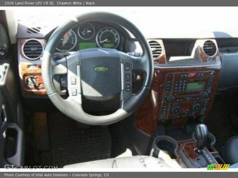 Chawton White / Black 2006 Land Rover LR3 V8 SE