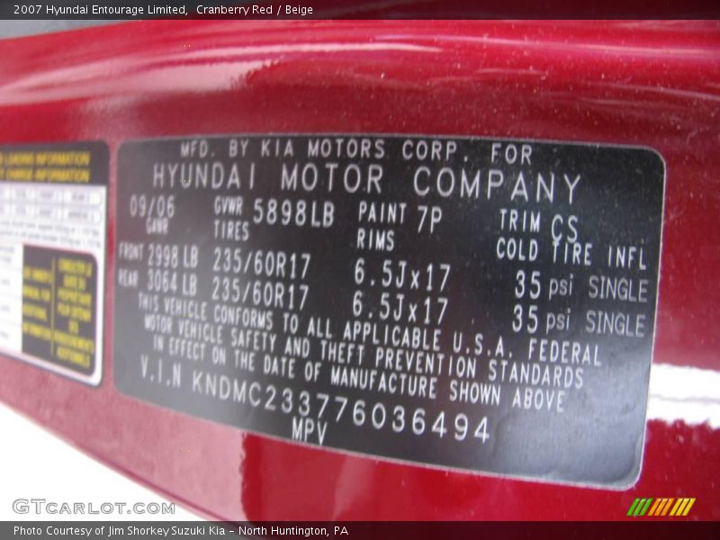 Cranberry Red / Beige 2007 Hyundai Entourage Limited