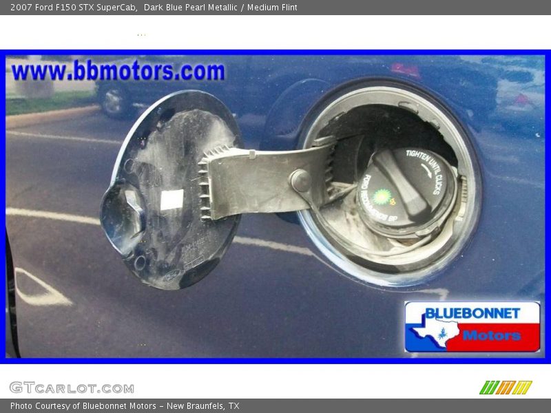 Dark Blue Pearl Metallic / Medium Flint 2007 Ford F150 STX SuperCab