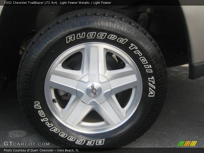 Light Pewter Metallic / Light Pewter 2002 Chevrolet TrailBlazer LTZ 4x4