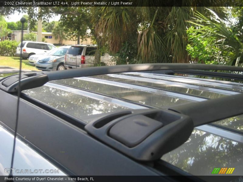 Light Pewter Metallic / Light Pewter 2002 Chevrolet TrailBlazer LTZ 4x4