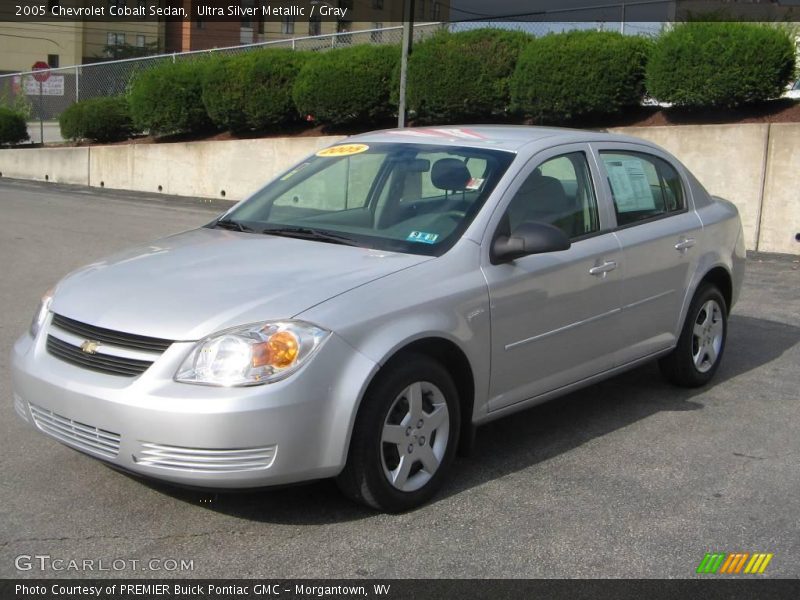 Ultra Silver Metallic / Gray 2005 Chevrolet Cobalt Sedan